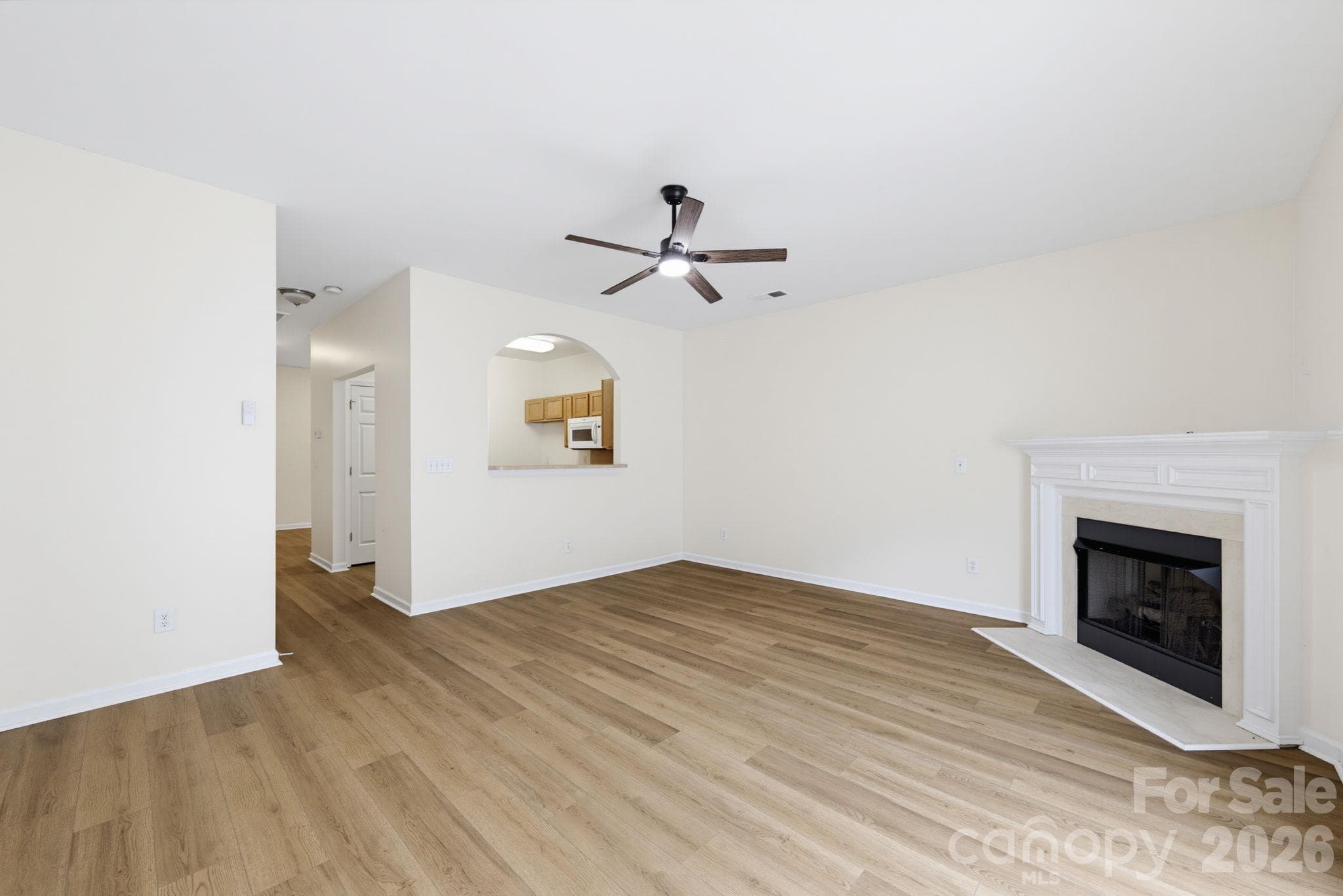 Townhouse at 2176 Winthrop Chase Drive, Charlotte, photo 14 of 34