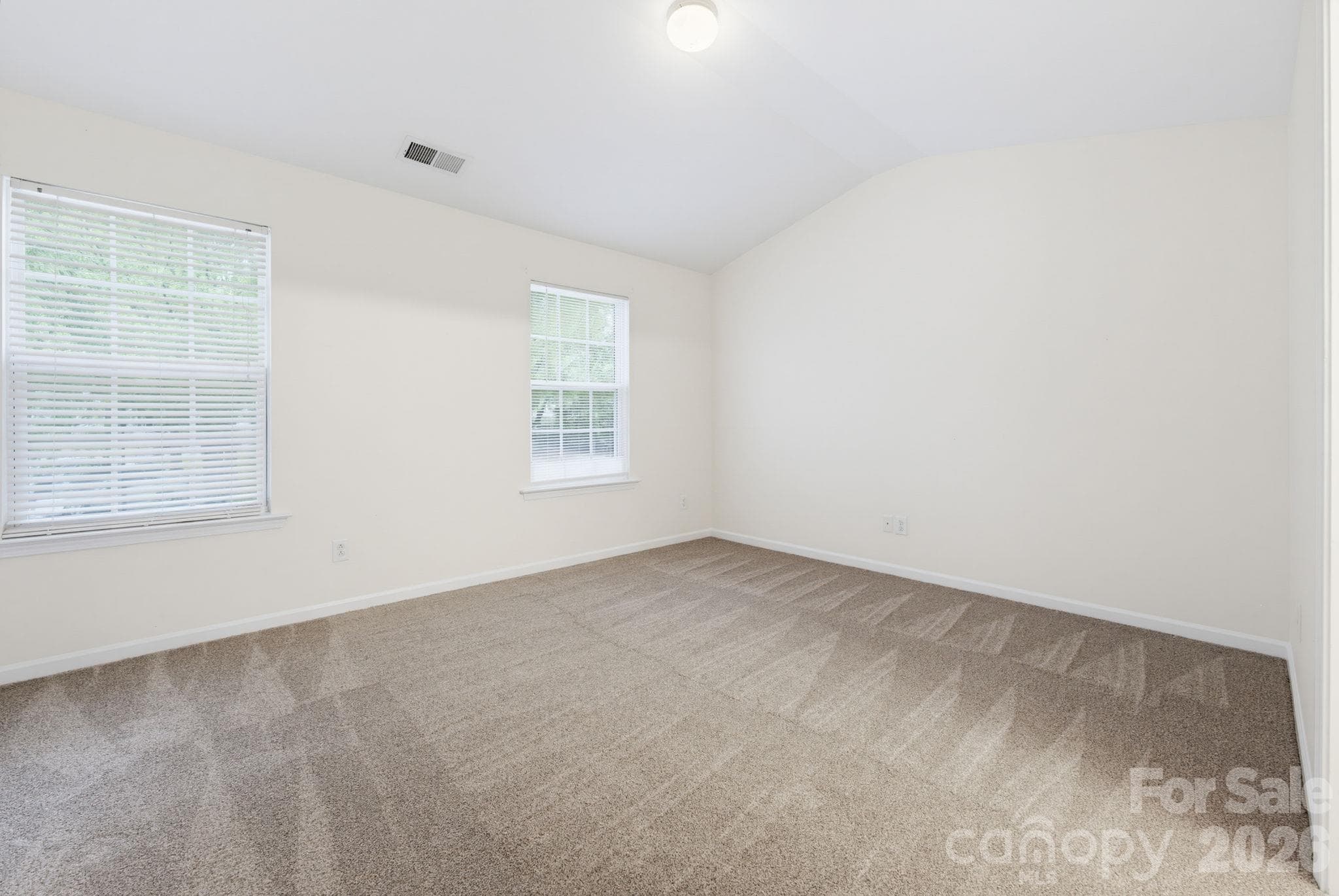 Townhouse at 2176 Winthrop Chase Drive, Charlotte, photo 16 of 34