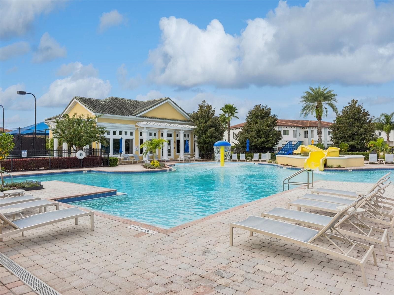 Community Pool - 4409 EASTMINSTER RD, DAVENPORT