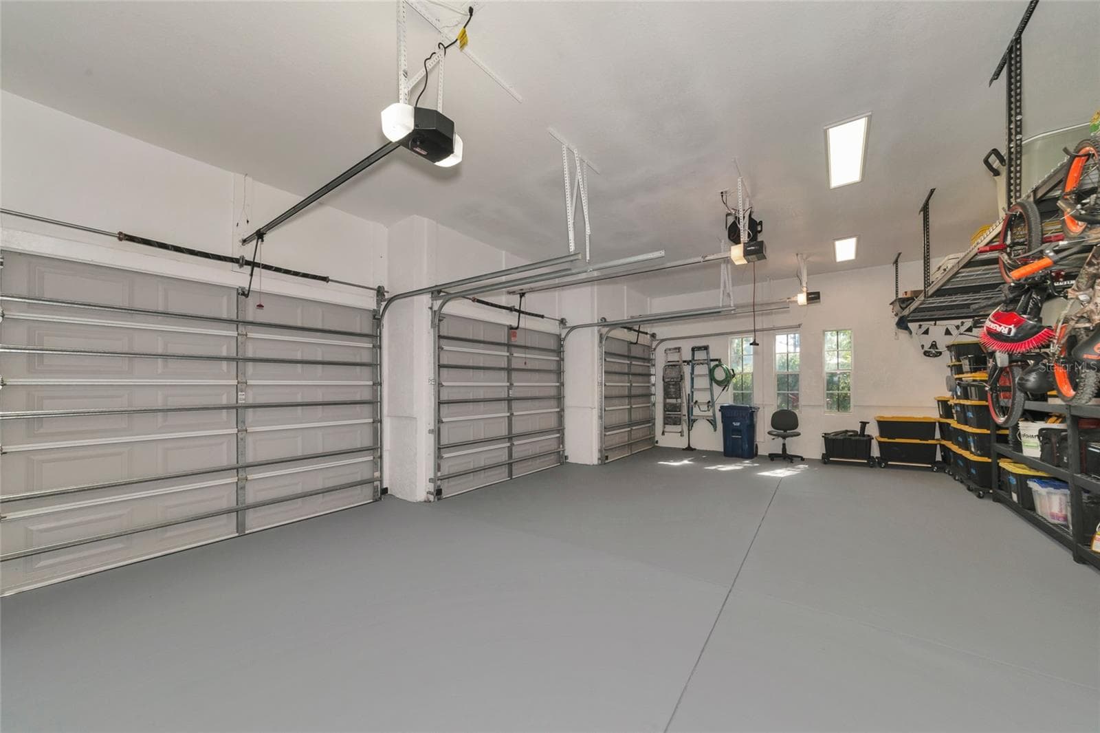 3 car garage - 1101 KINGS WAY DR, NOKOMIS