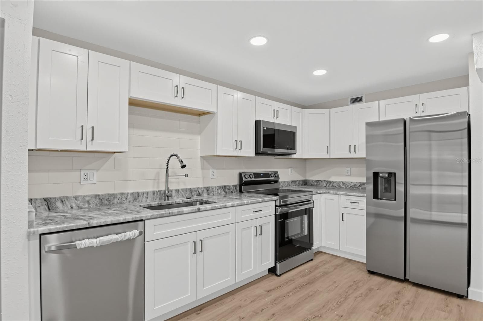 Condominium at 275 INDIGO DR #1070, DAYTONA BEACH, photo 11 of 36