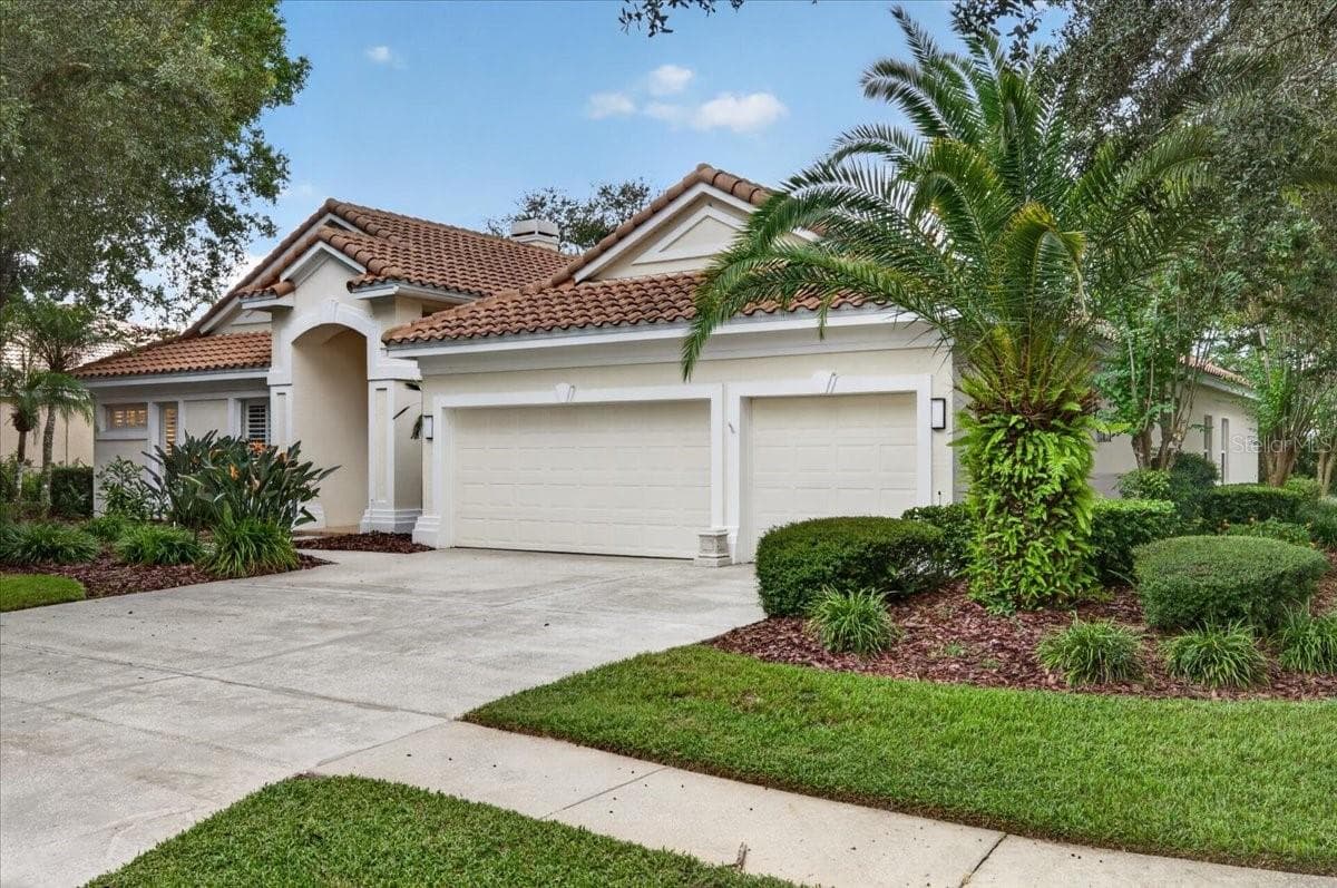 Single Family Residence at 9101 WOODRIDGE RUN DR, TAMPA, photo 45 of 100