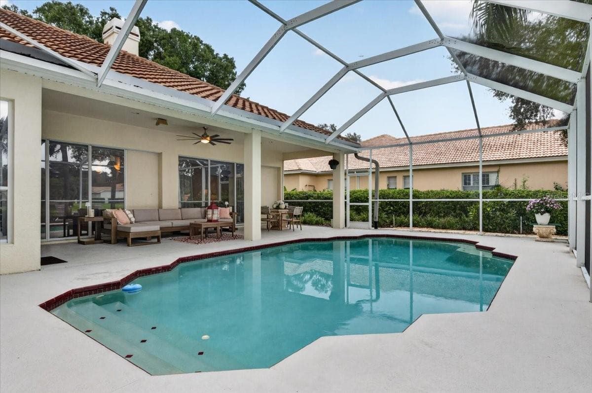 Single Family Residence at 9101 WOODRIDGE RUN DR, TAMPA, photo 84 of 100