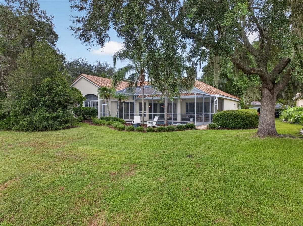 Single Family Residence at 9101 WOODRIDGE RUN DR, TAMPA, photo 98 of 100