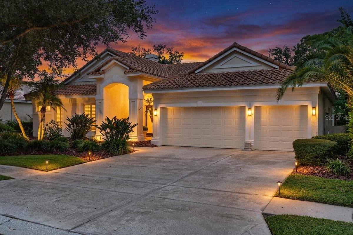 Single Family Residence at 9101 WOODRIDGE RUN DR, TAMPA, photo 100 of 100
