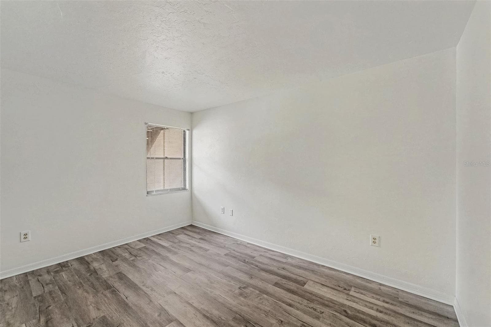 Bedroom 2 - 175 E HARTFORD ST #5A, HERNANDO