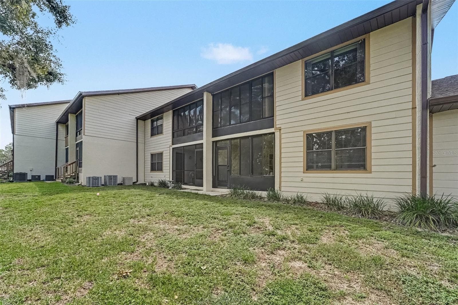 Back View - 175 E HARTFORD ST #5A, HERNANDO
