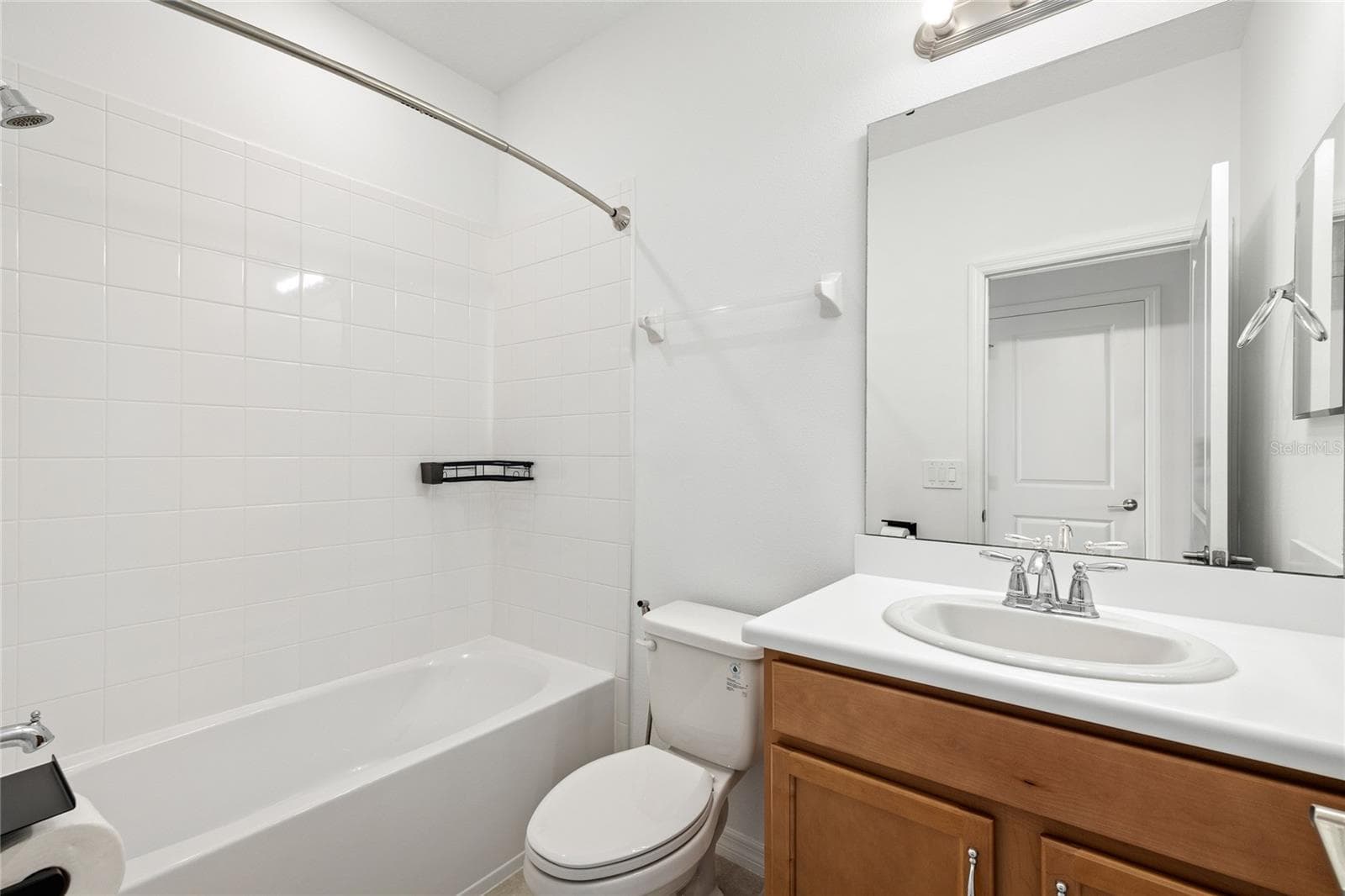 Guest Bathroom 2, Second Floor - 1168 PANDO LOOP, ORLANDO