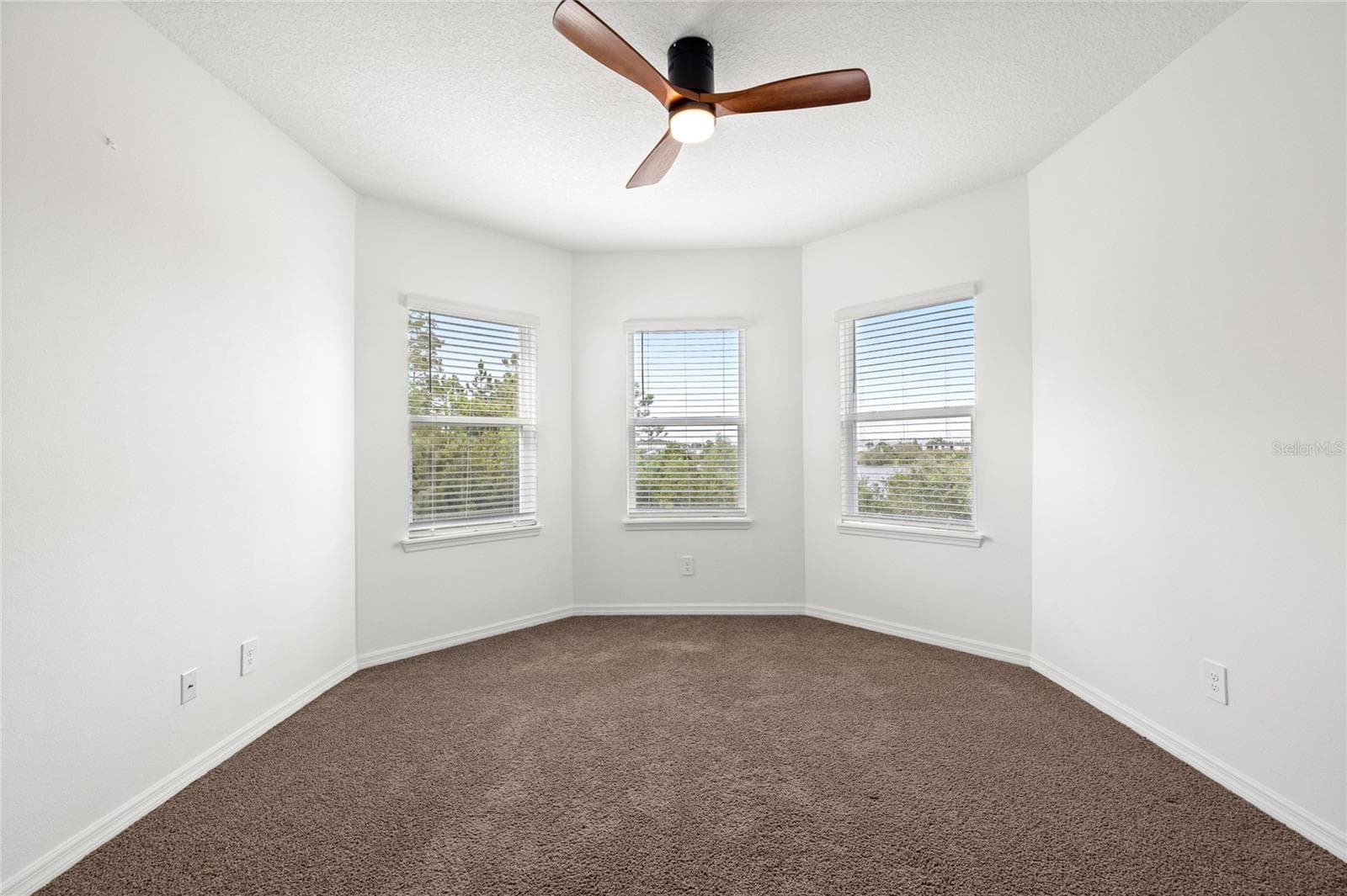 Oversized Guest Bedroom 2, Second Floor - 1168 PANDO LOOP, ORLANDO