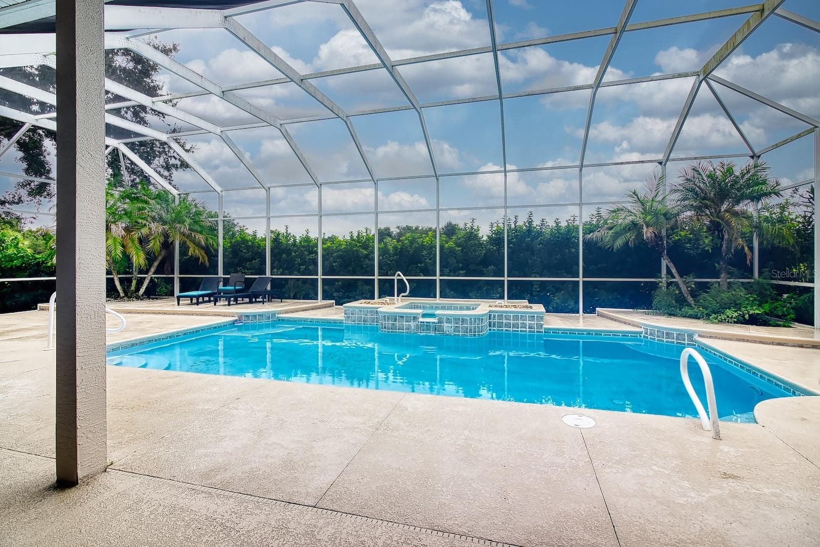 Single Family Residence at 6101 SANCTUARY GARDEN BLVD, PORT ORANGE, photo 3 of 39