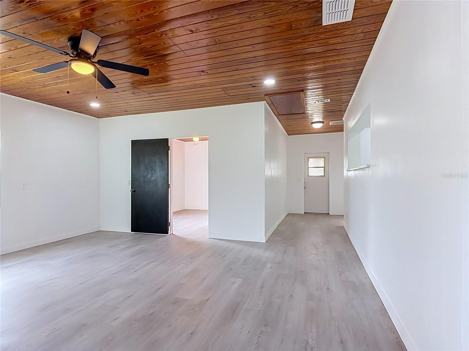 Single Family Residence at 709 CHESTNUT RD, AUBURNDALE, photo 15 of 48