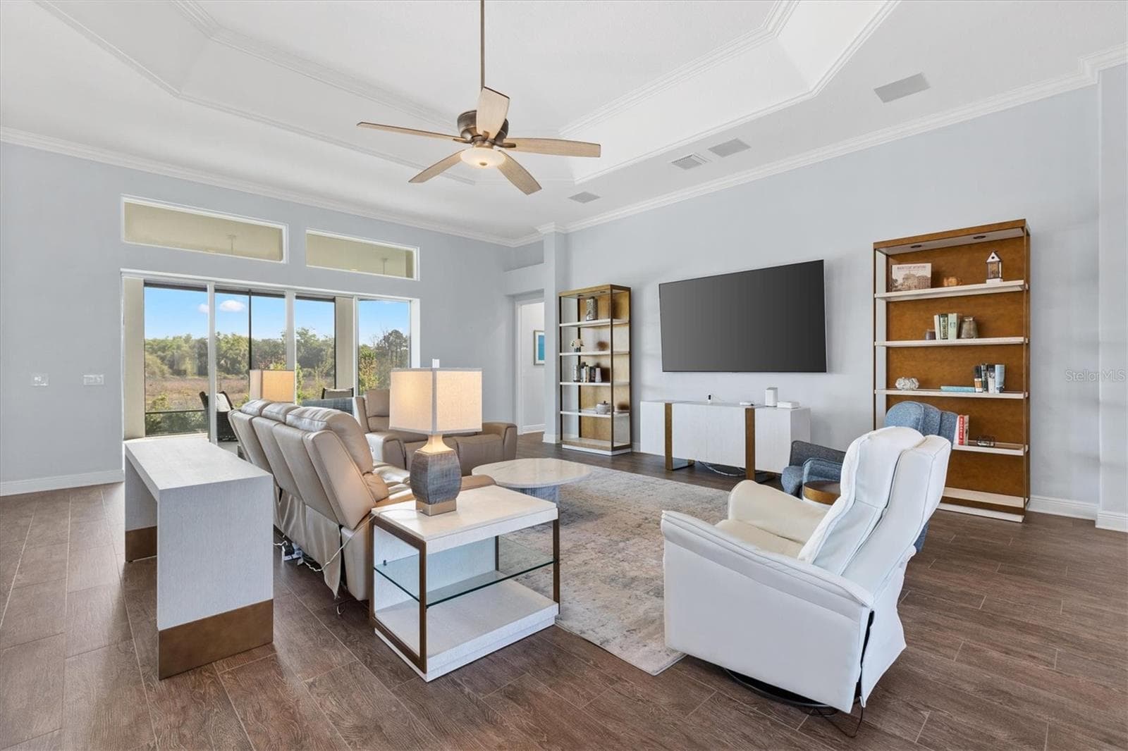 Single Family Residence at 683 KRIETEMEYER PATH, THE VILLAGES, photo 9 of 53