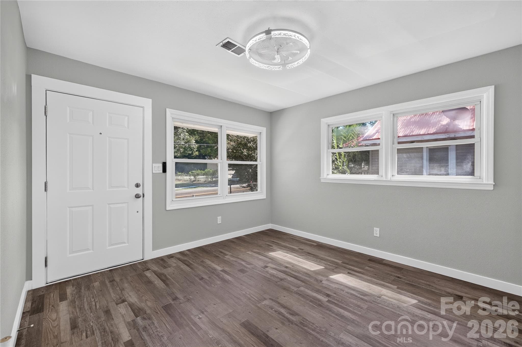Single Family Residence at 427 Clinton Avenue, Lancaster, photo 8 of 33