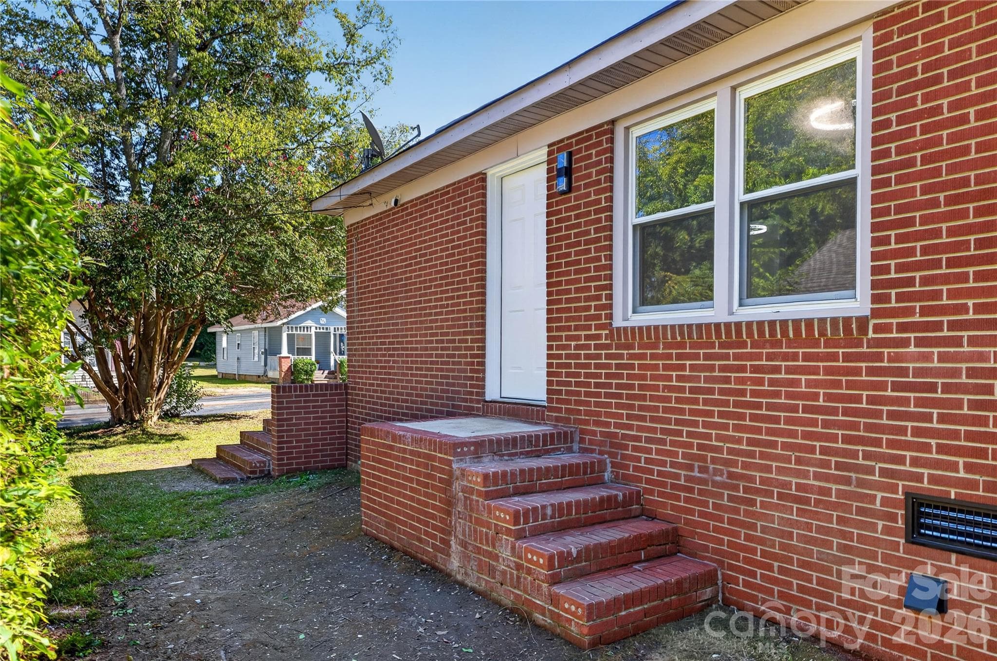 Single Family Residence at 427 Clinton Avenue, Lancaster, photo 27 of 33
