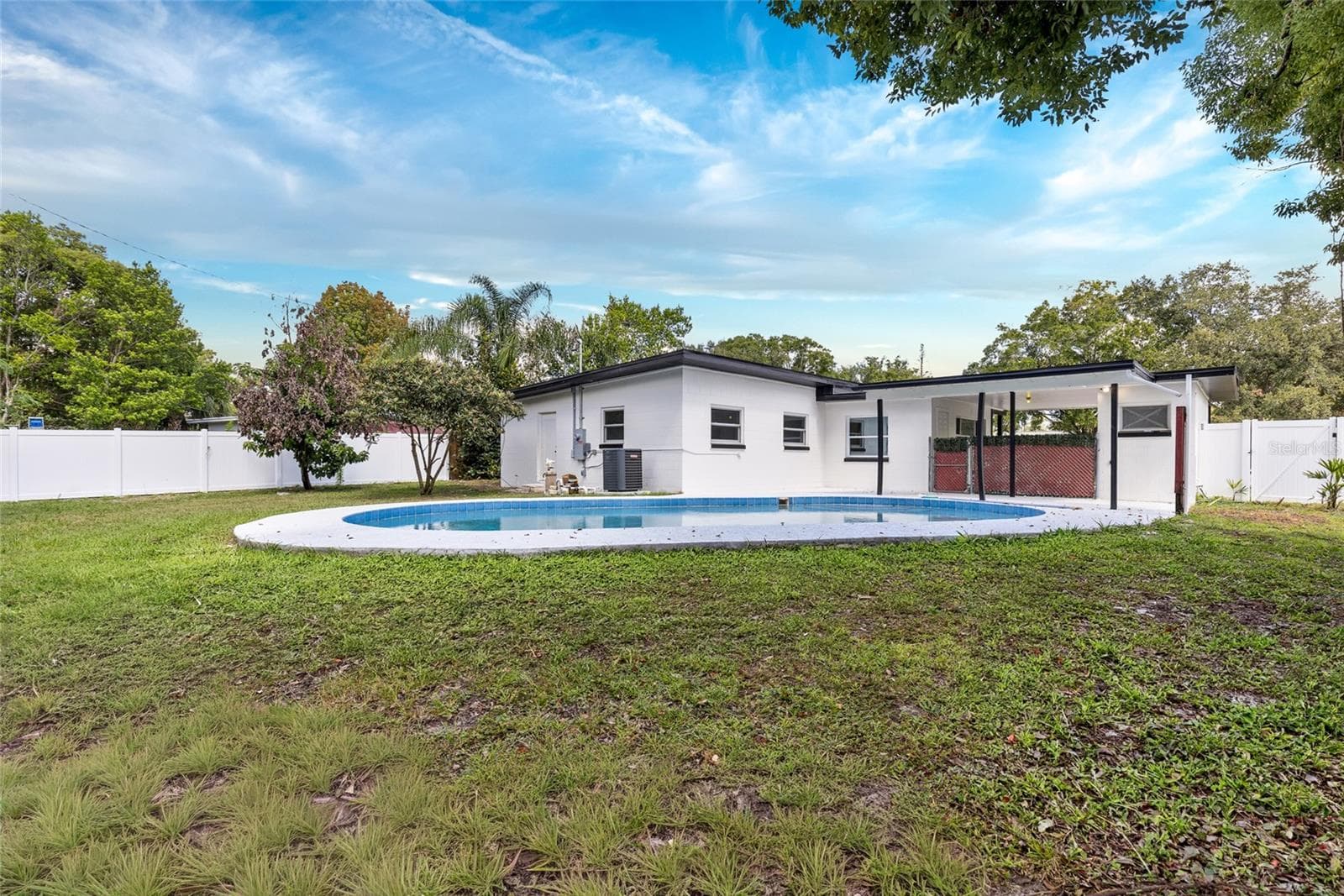 Single Family Residence at 1624 BALTIMORE DR, ORLANDO, photo 6 of 21