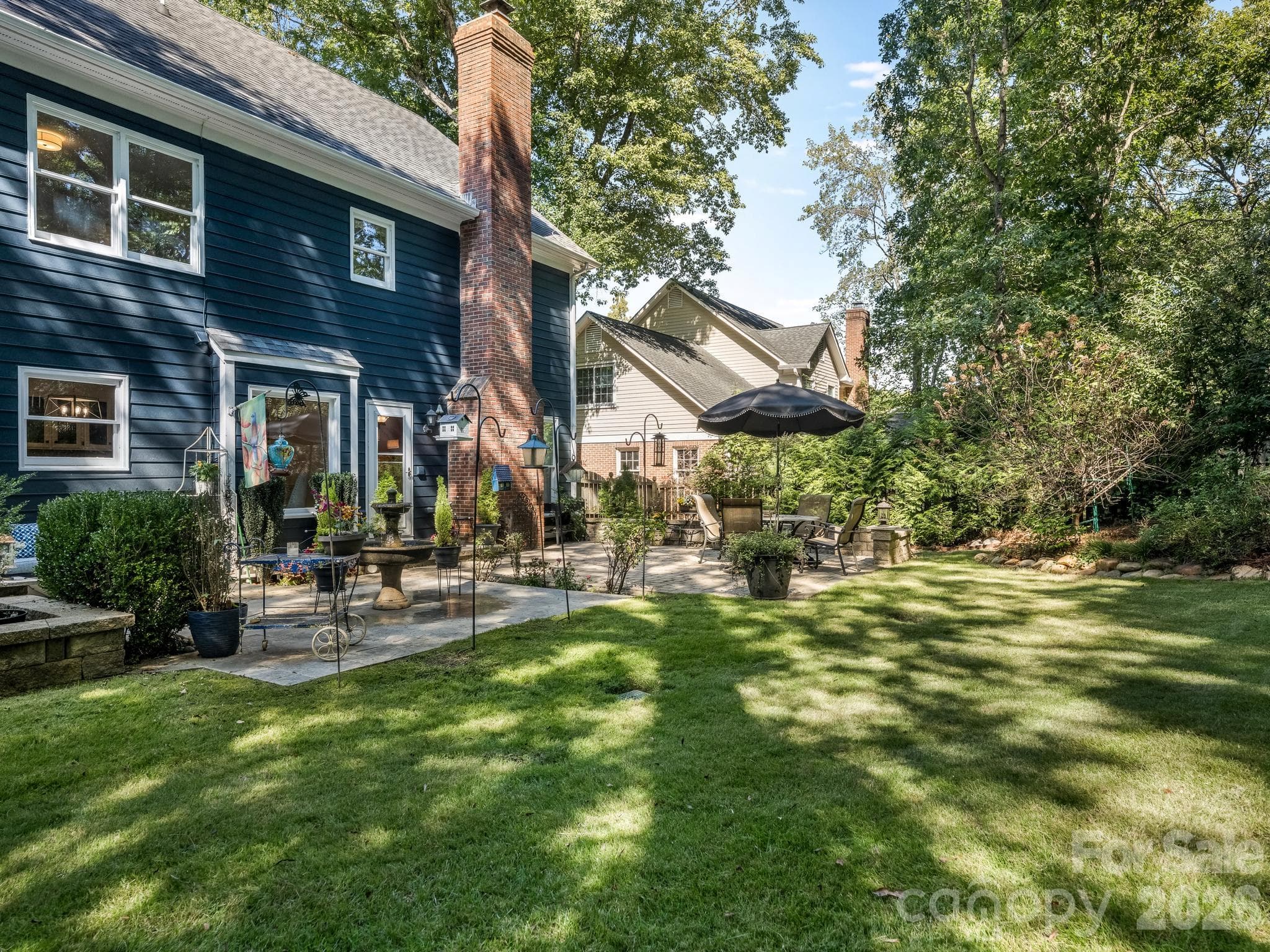 Single Family Residence at 9301 Hanover South Trail, Charlotte, photo 36 of 39