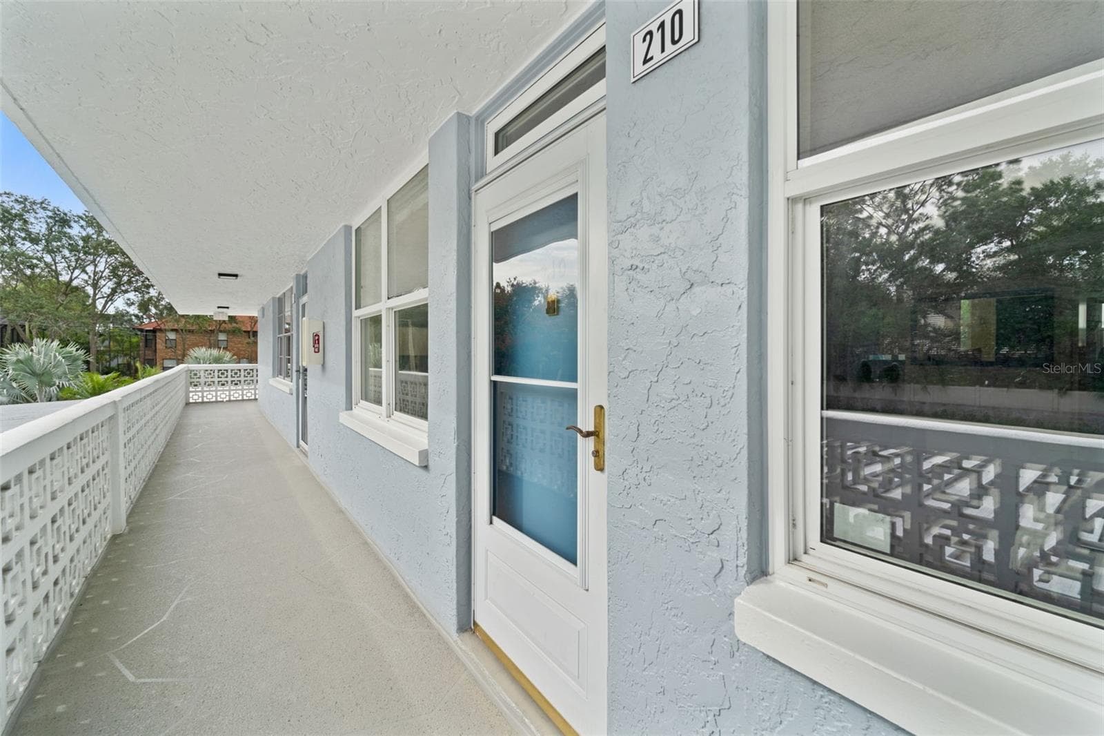 4720 LOCUST ST NE #210