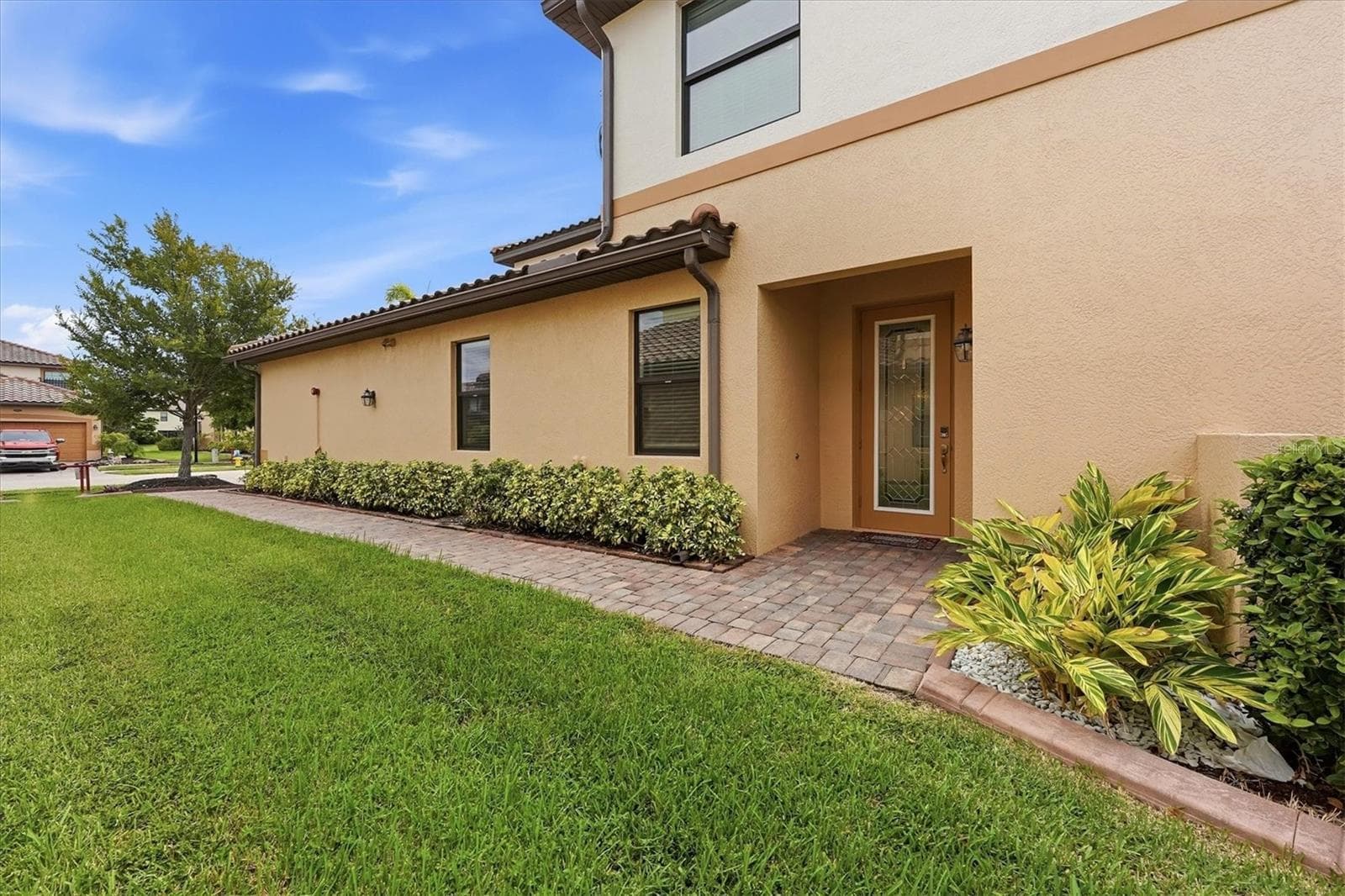 Side Entrance - 20181 RAGAZZA CIR #102, VENICE