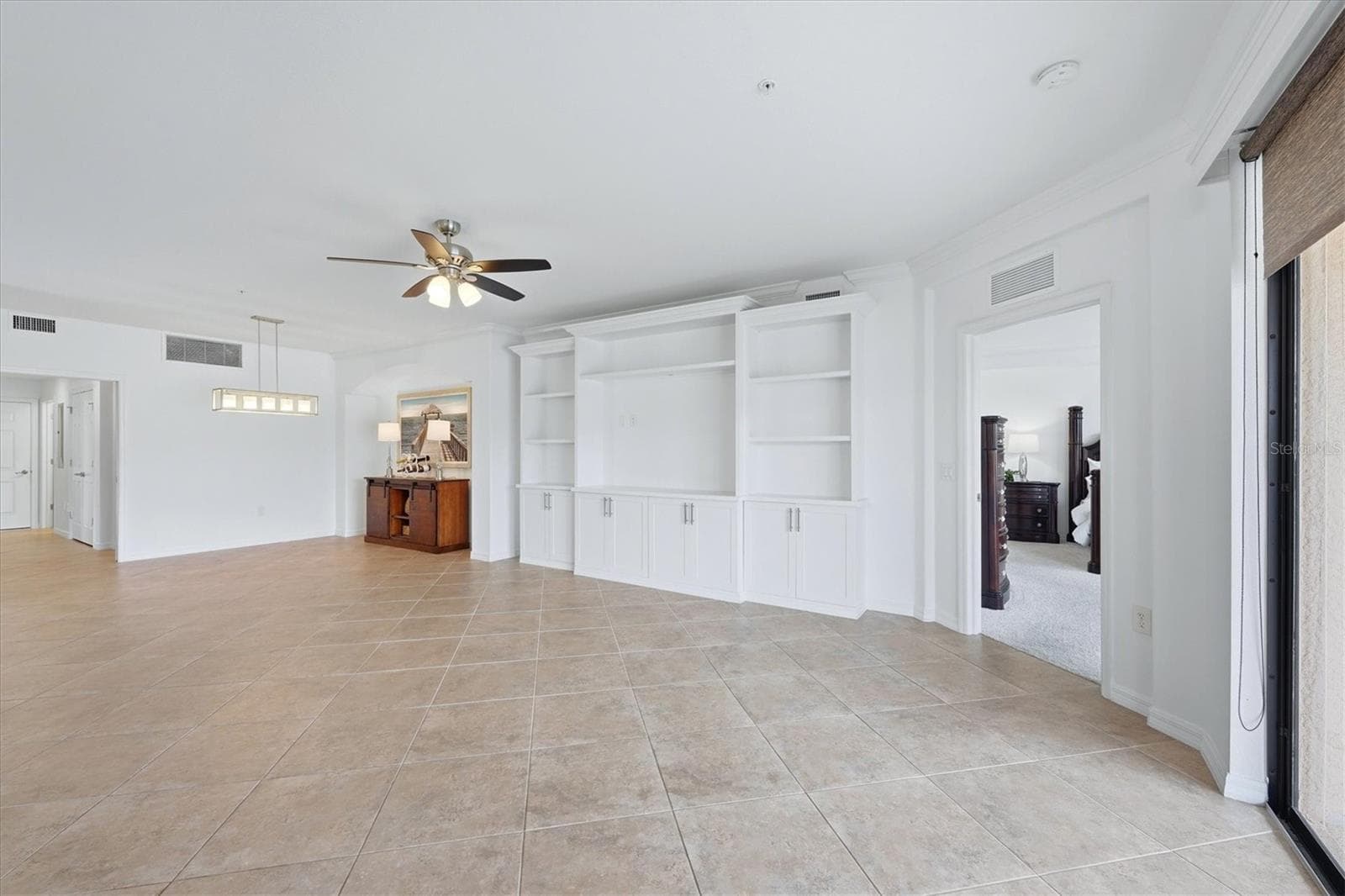 Living Room - 20181 RAGAZZA CIR #102, VENICE