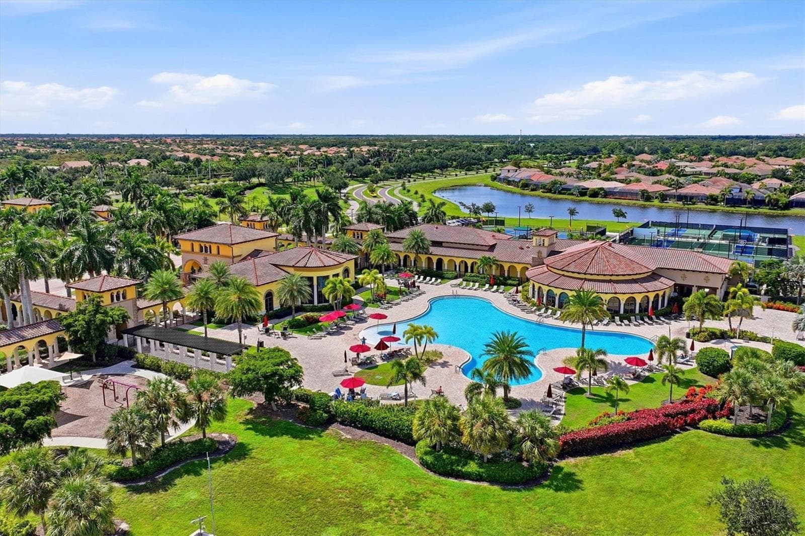 Clubhouse/Community Pool - 20181 RAGAZZA CIR #102, VENICE