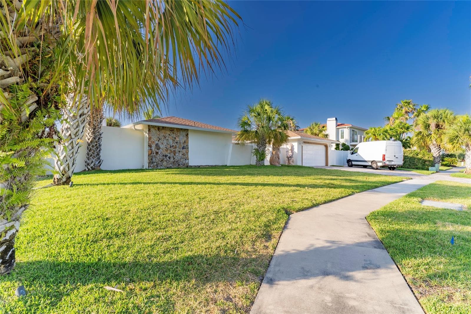 Single Family Residence at 320 HARBOR PSGE, CLEARWATER, photo 2 of 80