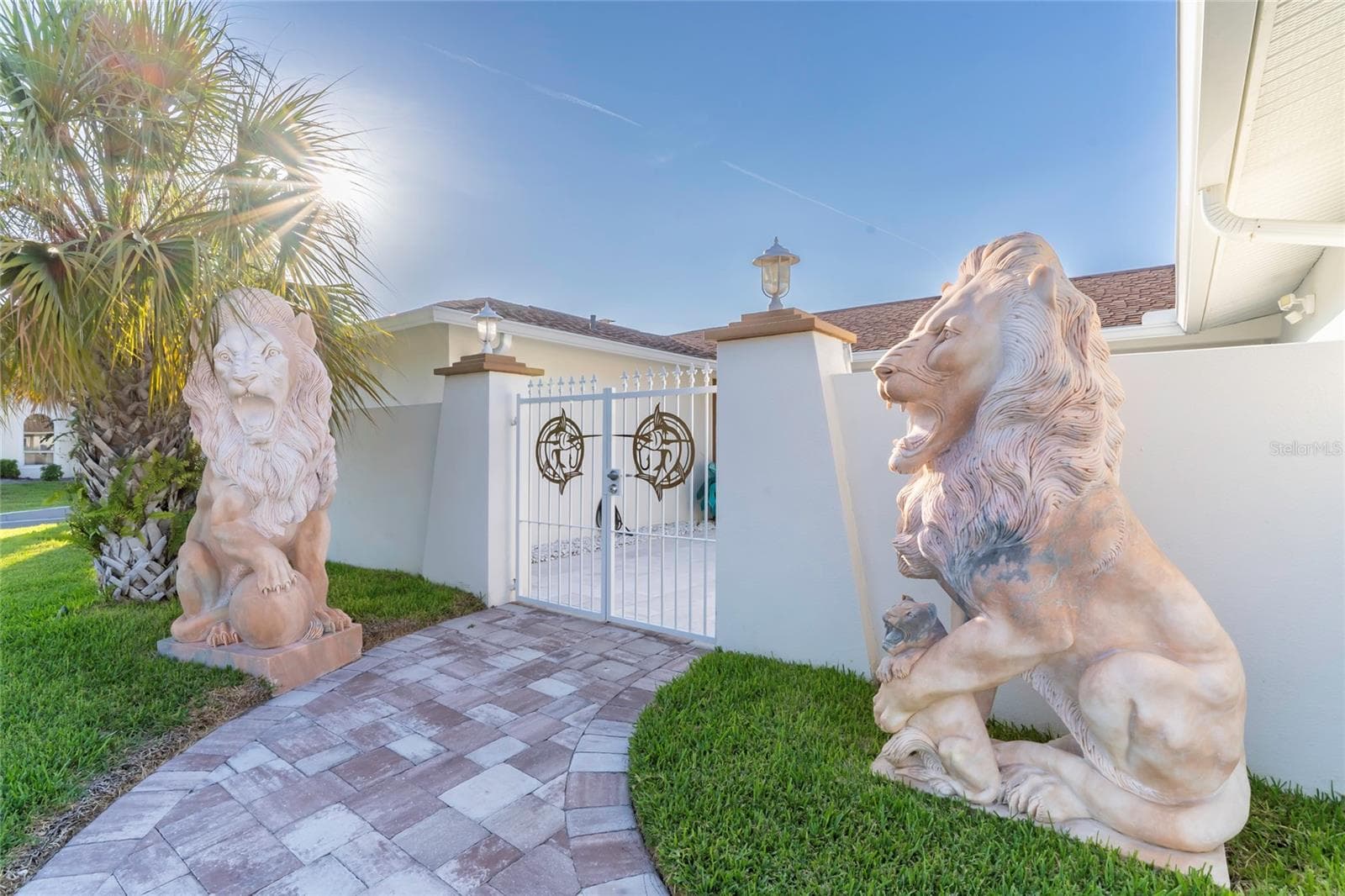 Single Family Residence at 320 HARBOR PSGE, CLEARWATER, photo 3 of 80