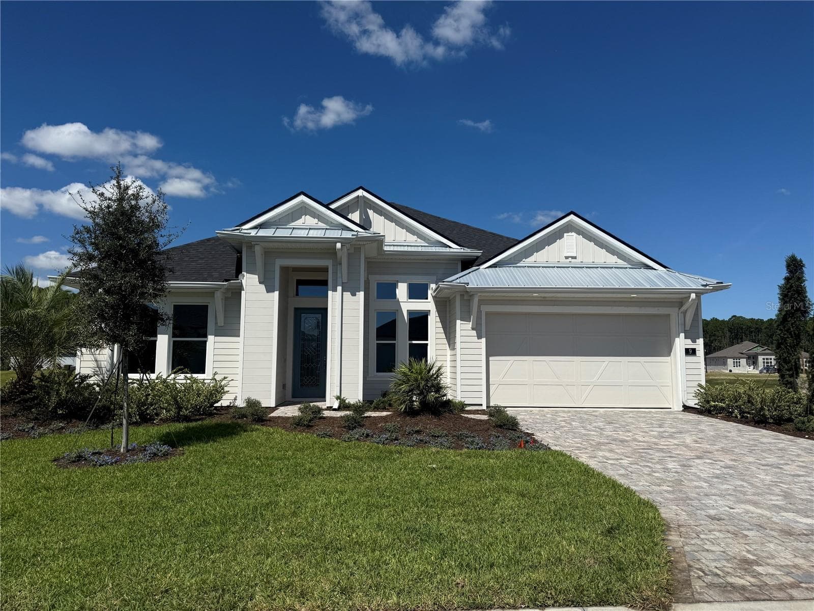 9 NEWCASTLE LN