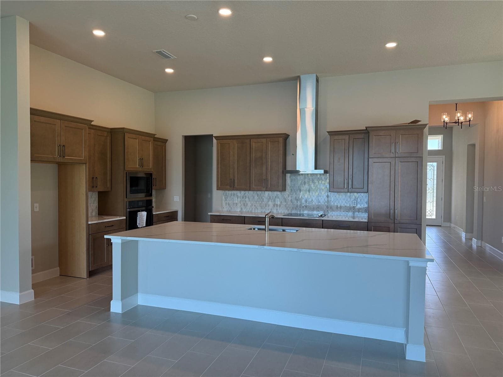 Single Family Residence at 9 NEWCASTLE LN, ORMOND BEACH, photo 3 of 25