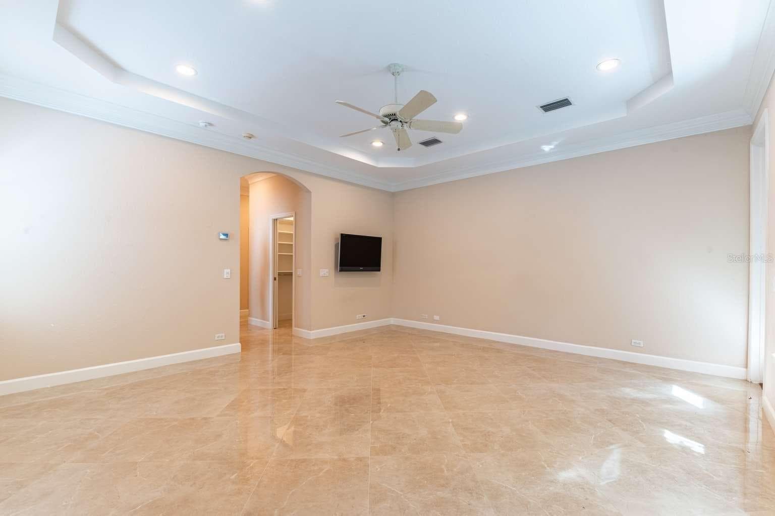 Single Family Residence at 6914 STANHOPE PL, BRADENTON, photo 9 of 47