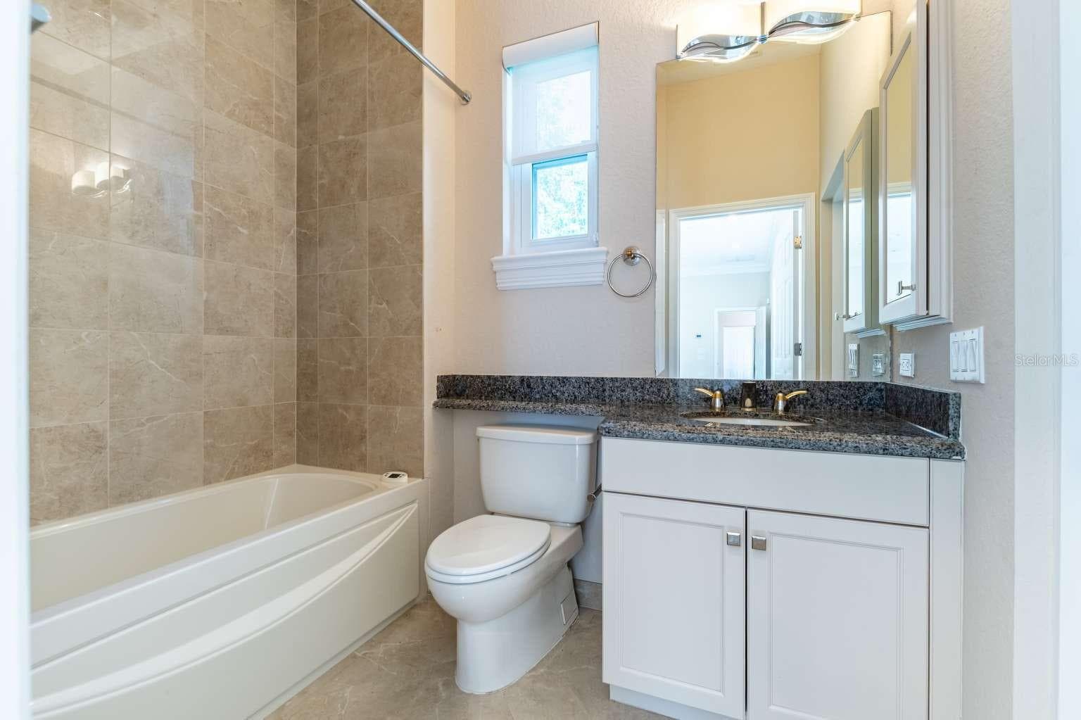 Single Family Residence at 6914 STANHOPE PL, BRADENTON, photo 18 of 47