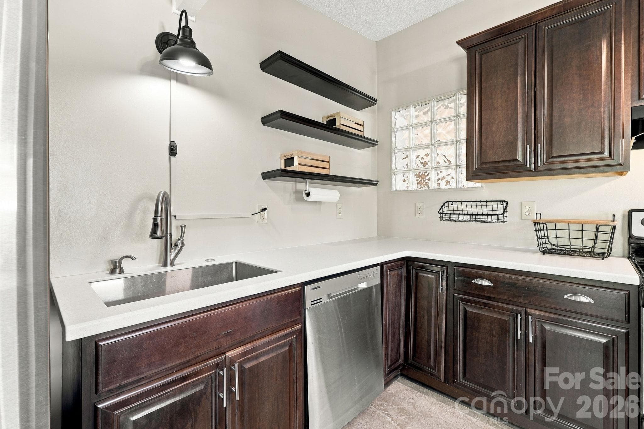 Single Family Residence at 20 Oak Leaf Lane, Arden, photo 13 of 46