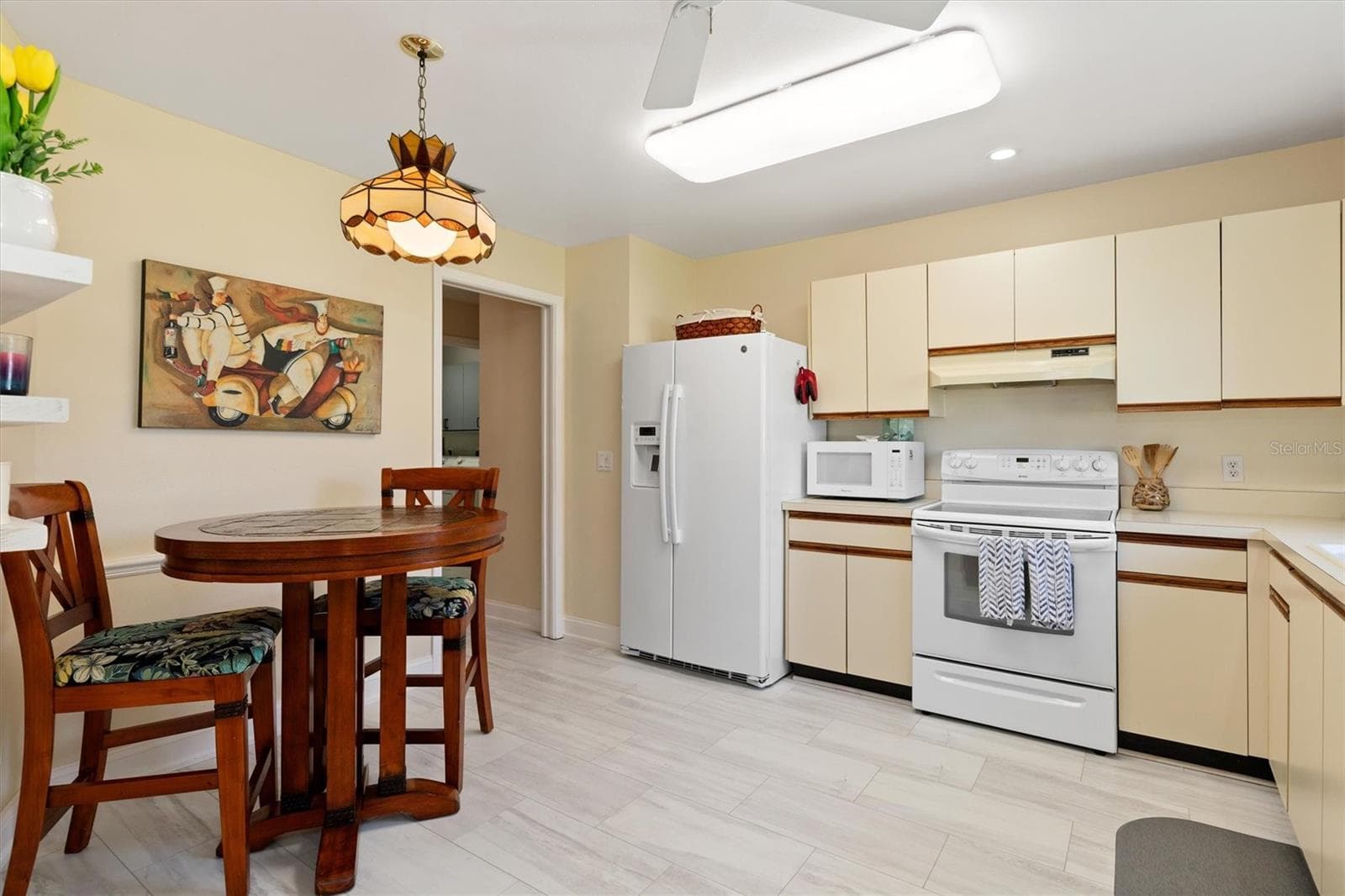 Single Family Residence at 609 BRAMBLEWOOD LN #181, ENGLEWOOD, photo 5 of 35