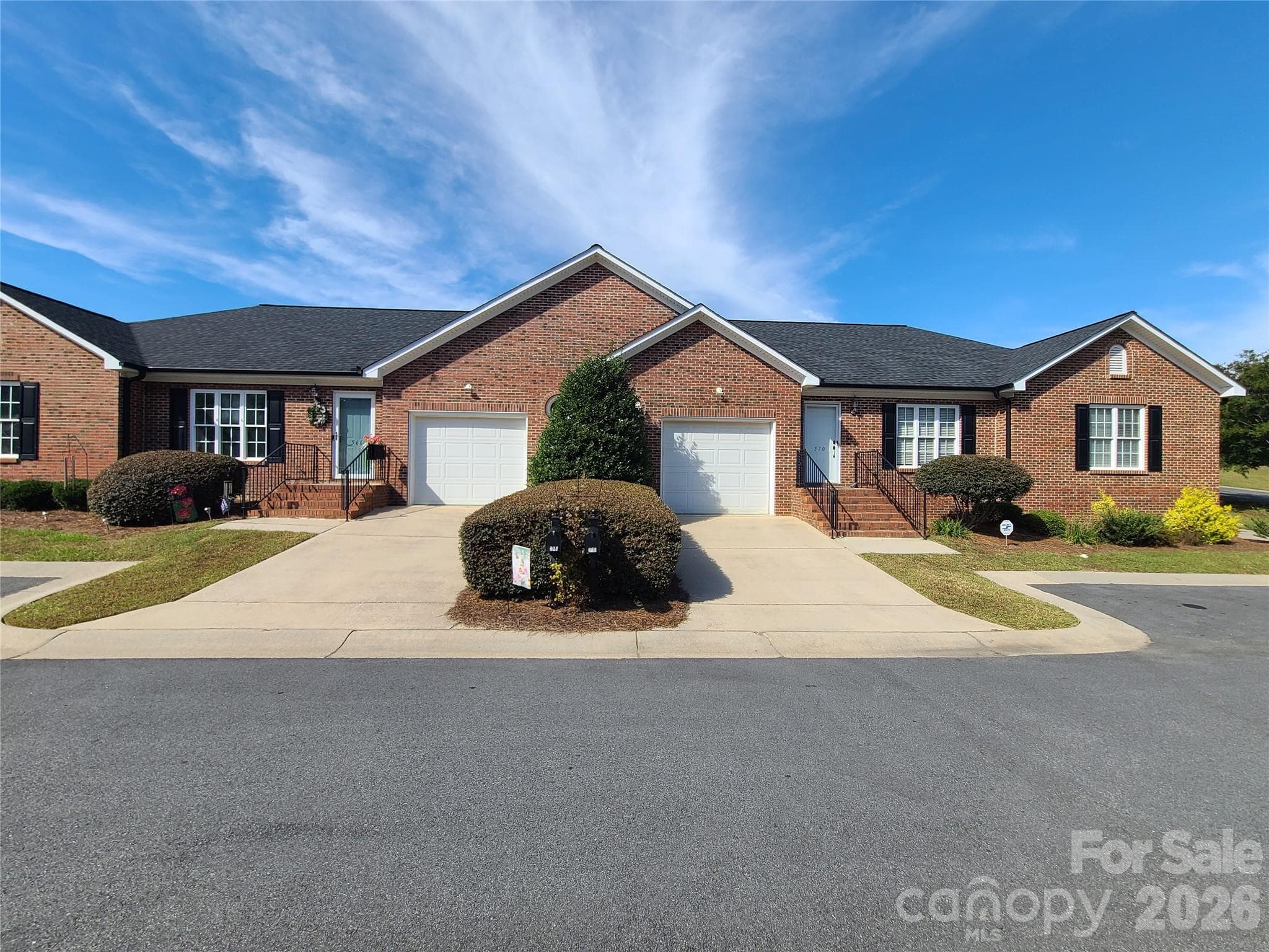 Condominium at 570 Queen Brogan Court, Gastonia, photo 3 of 35