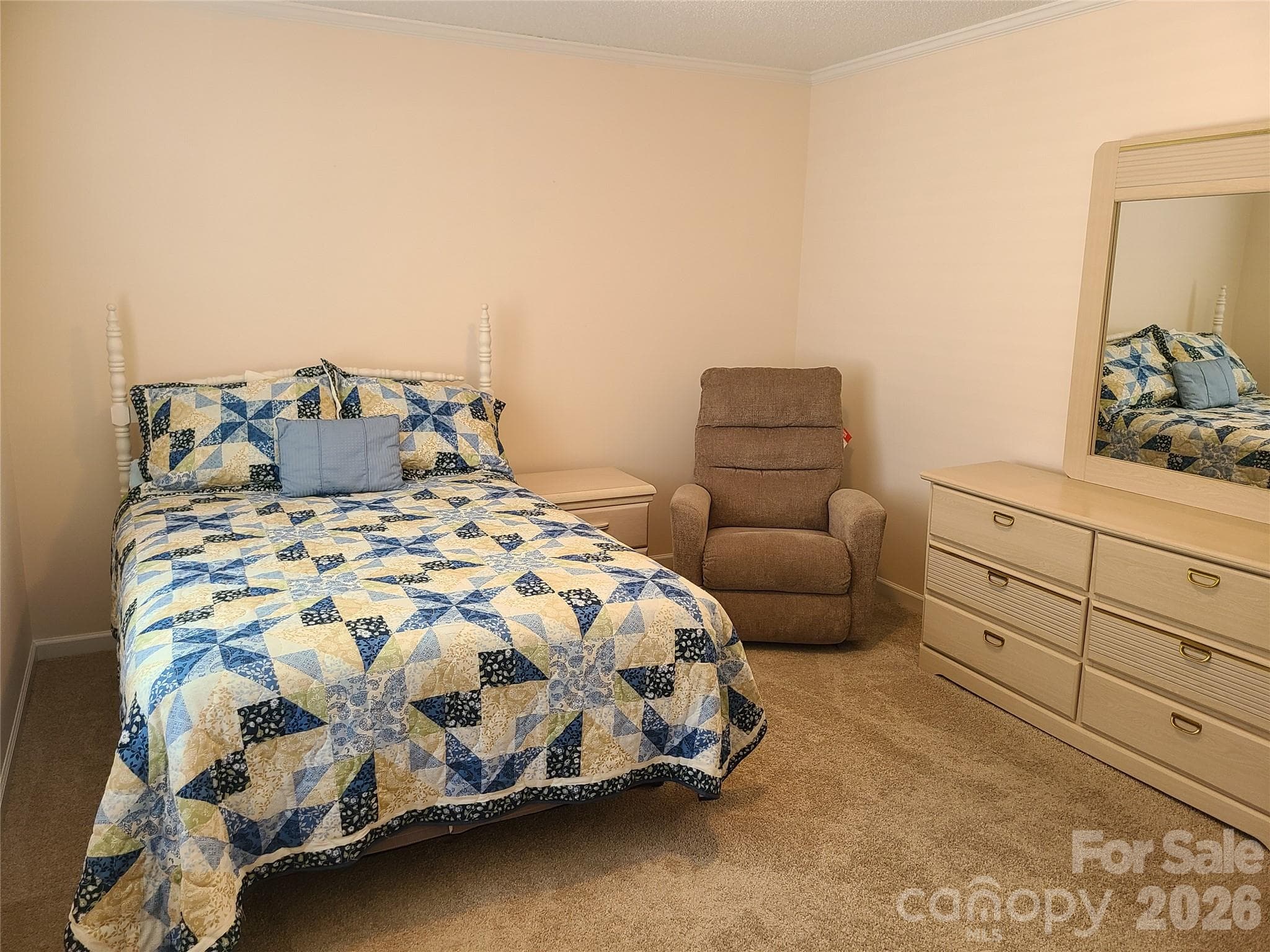 Condominium at 570 Queen Brogan Court, Gastonia, photo 33 of 35