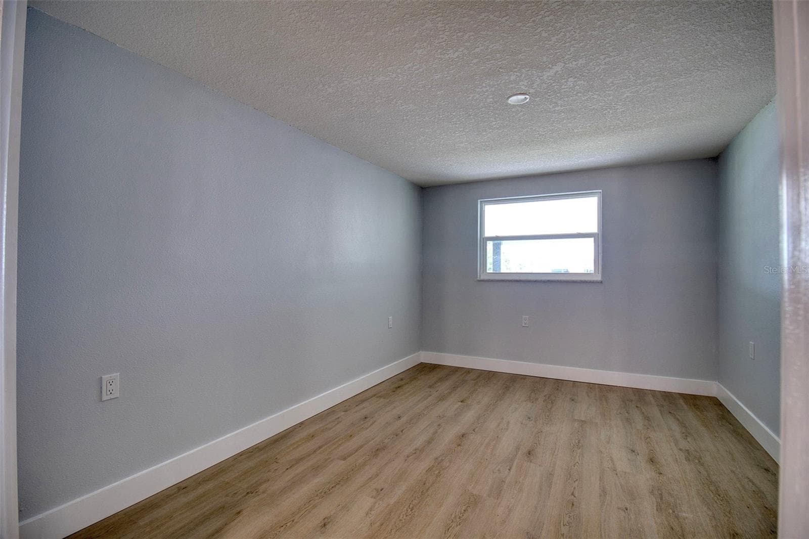 Flex space/office - 13812 MATTIX AVE, HUDSON