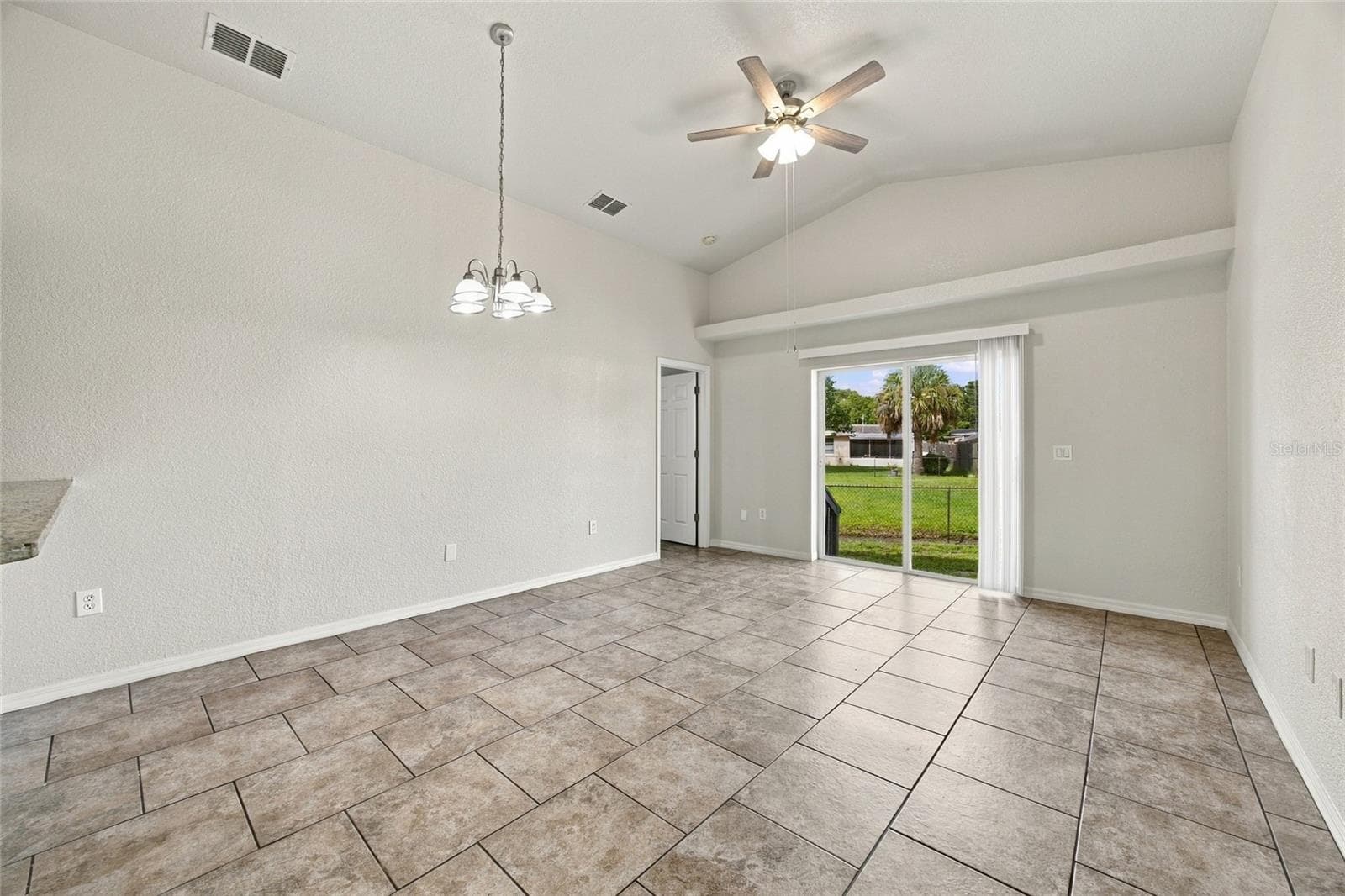 Living Room - 12617 SOCIAL DR, HUDSON