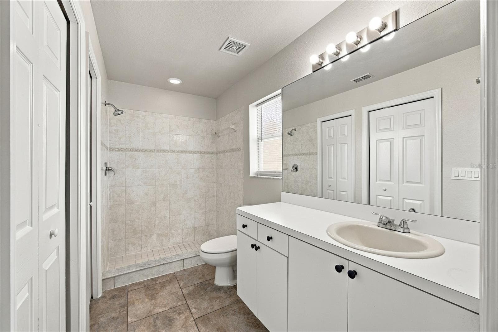 Primary Bathroom - 12617 SOCIAL DR, HUDSON