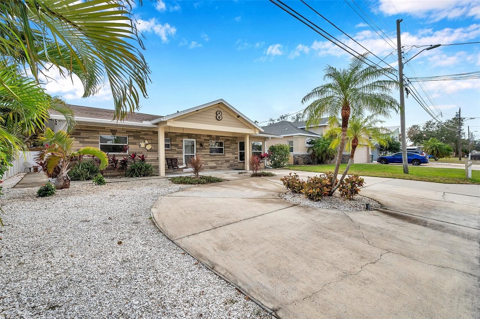 Single Family Residence at 8 CITRUS DR, PALM HARBOR, photo 6 of 95