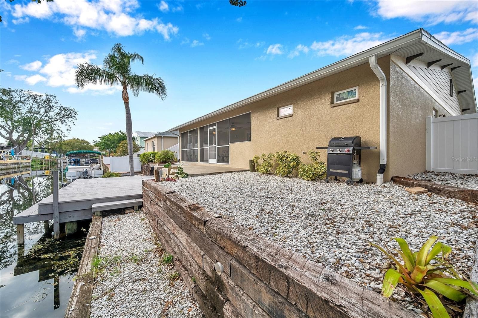 Single Family Residence at 8 CITRUS DR, PALM HARBOR, photo 11 of 95