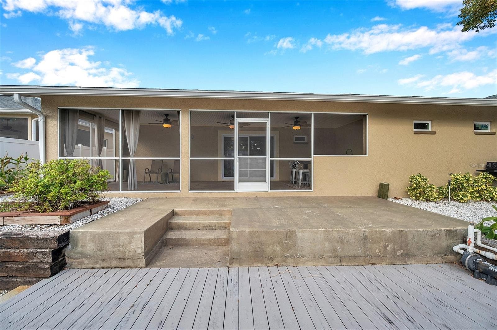 Single Family Residence at 8 CITRUS DR, PALM HARBOR, photo 13 of 95