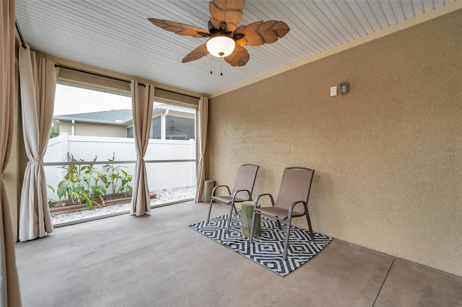 Single Family Residence at 8 CITRUS DR, PALM HARBOR, photo 21 of 95