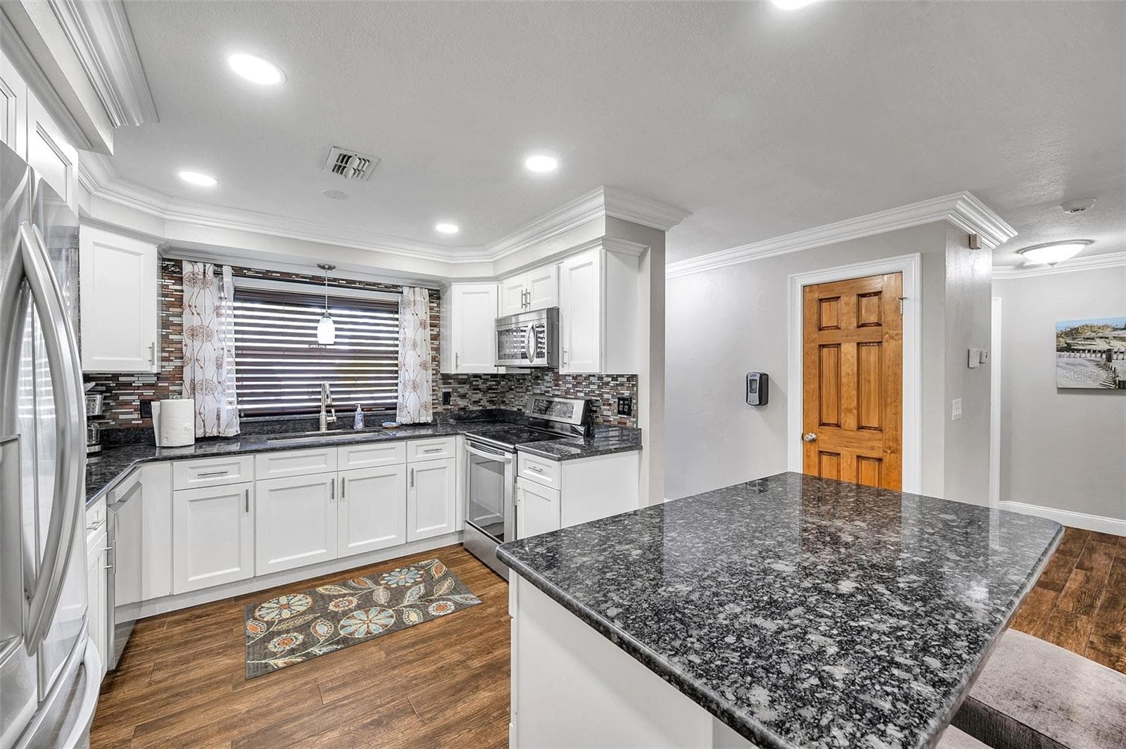 Single Family Residence at 8 CITRUS DR, PALM HARBOR, photo 30 of 95