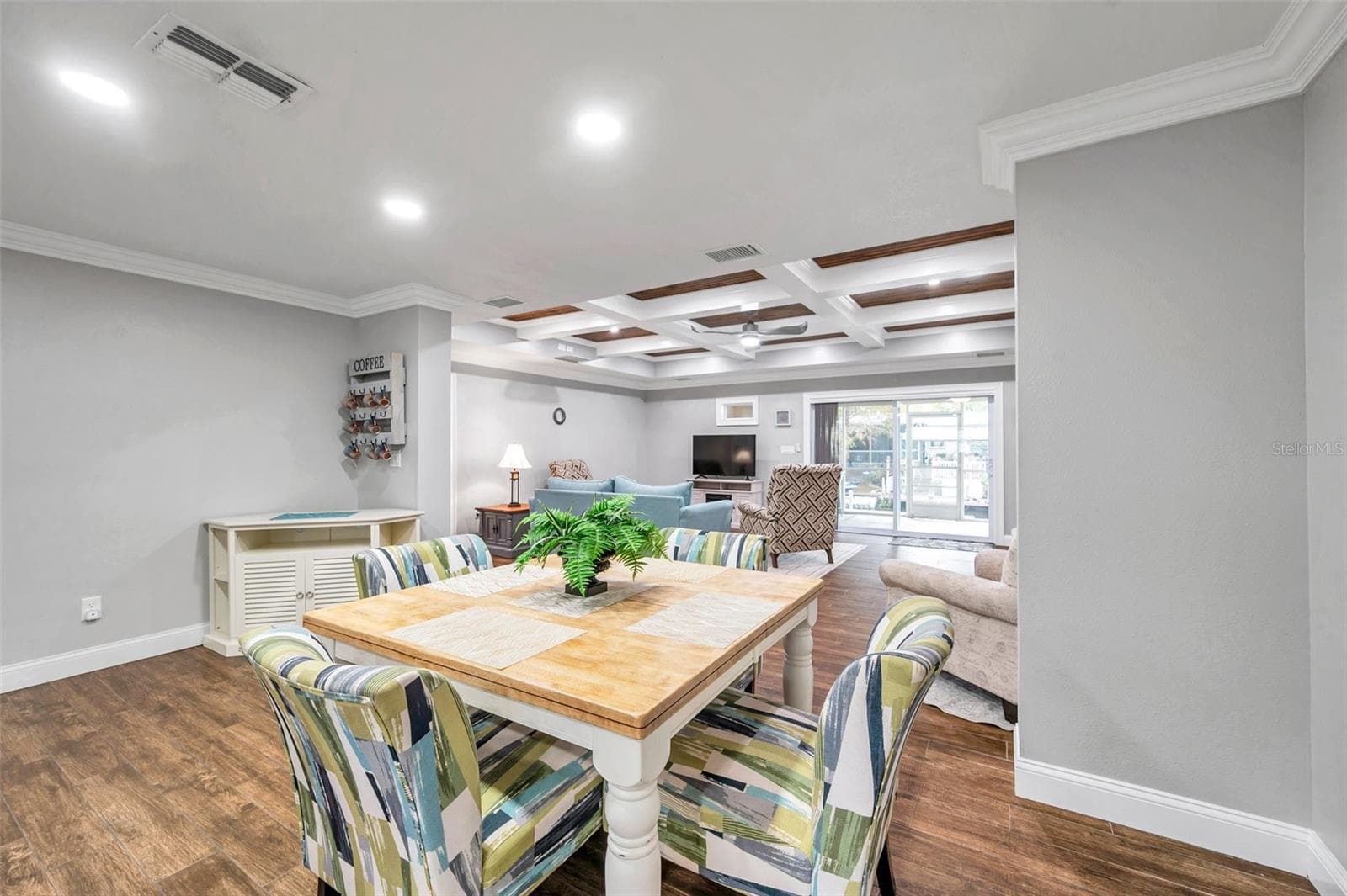 Single Family Residence at 8 CITRUS DR, PALM HARBOR, photo 37 of 95