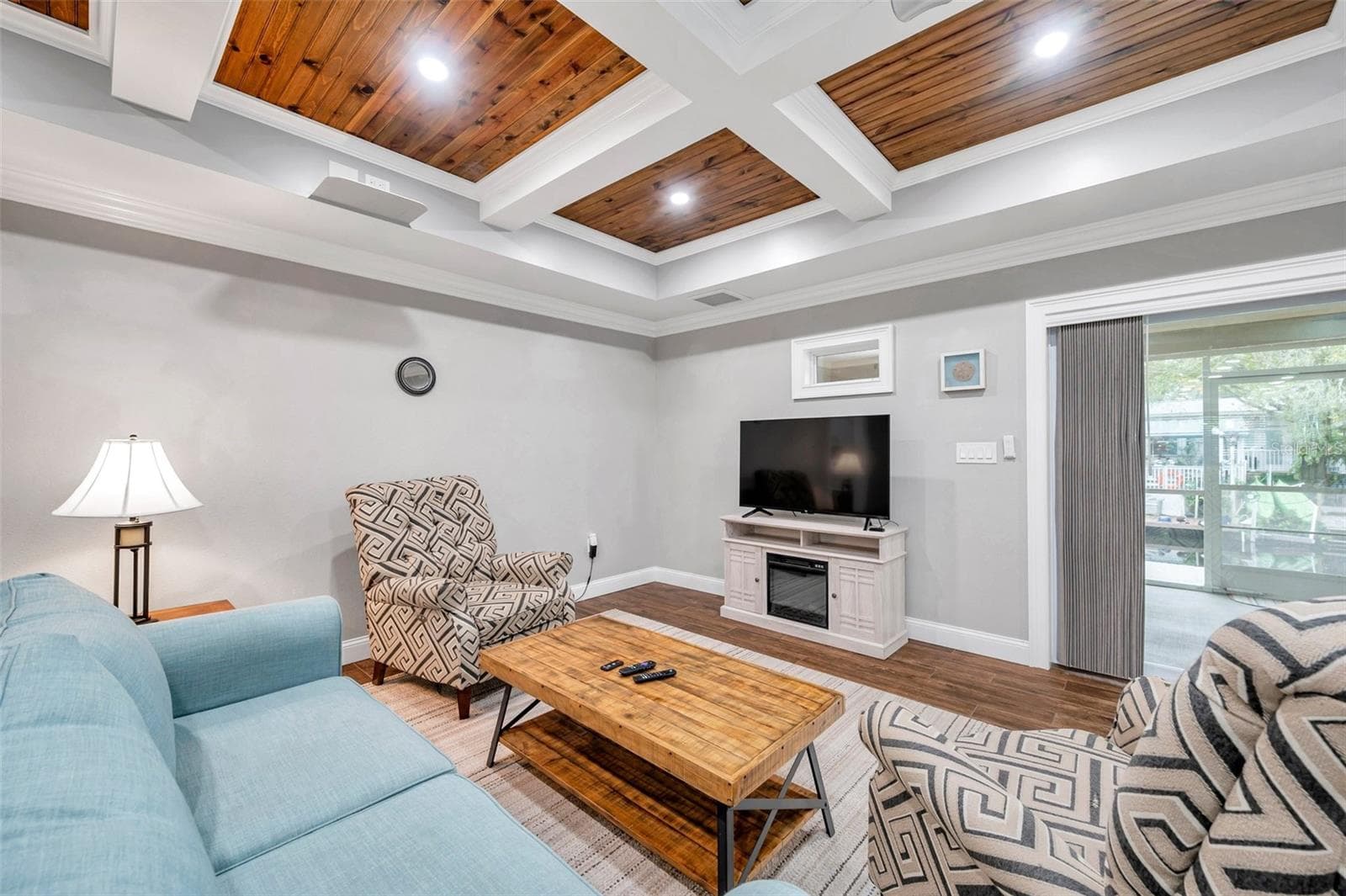 Single Family Residence at 8 CITRUS DR, PALM HARBOR, photo 50 of 95
