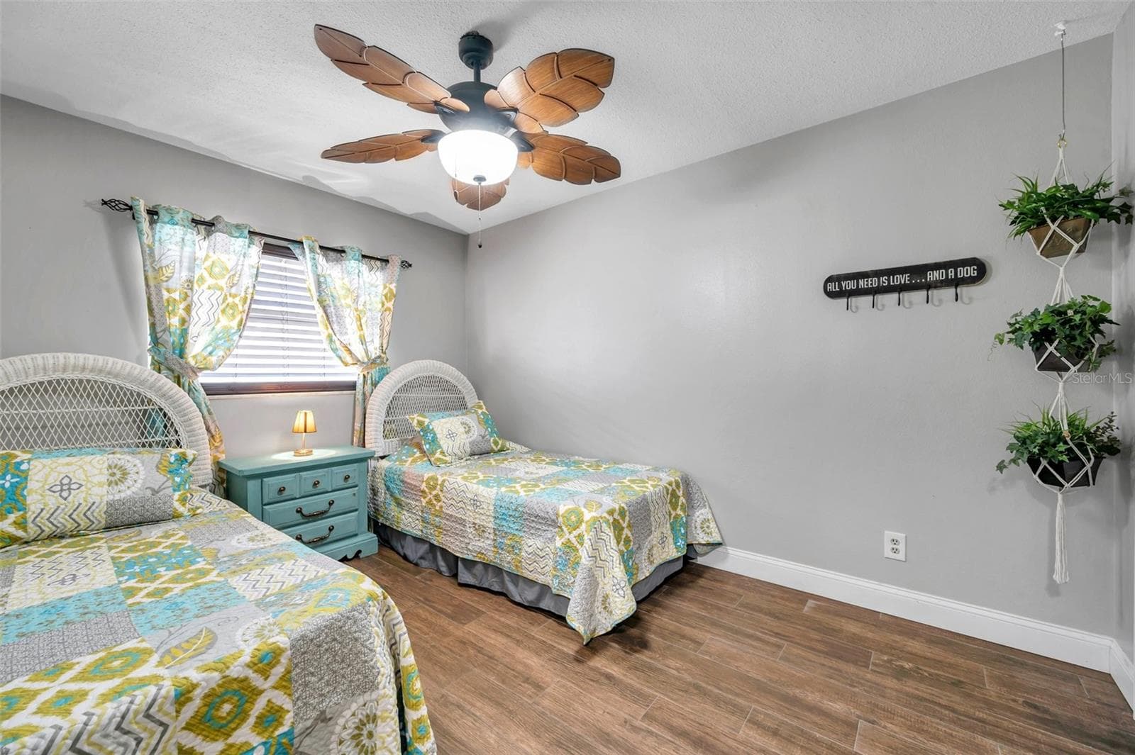 Single Family Residence at 8 CITRUS DR, PALM HARBOR, photo 57 of 95