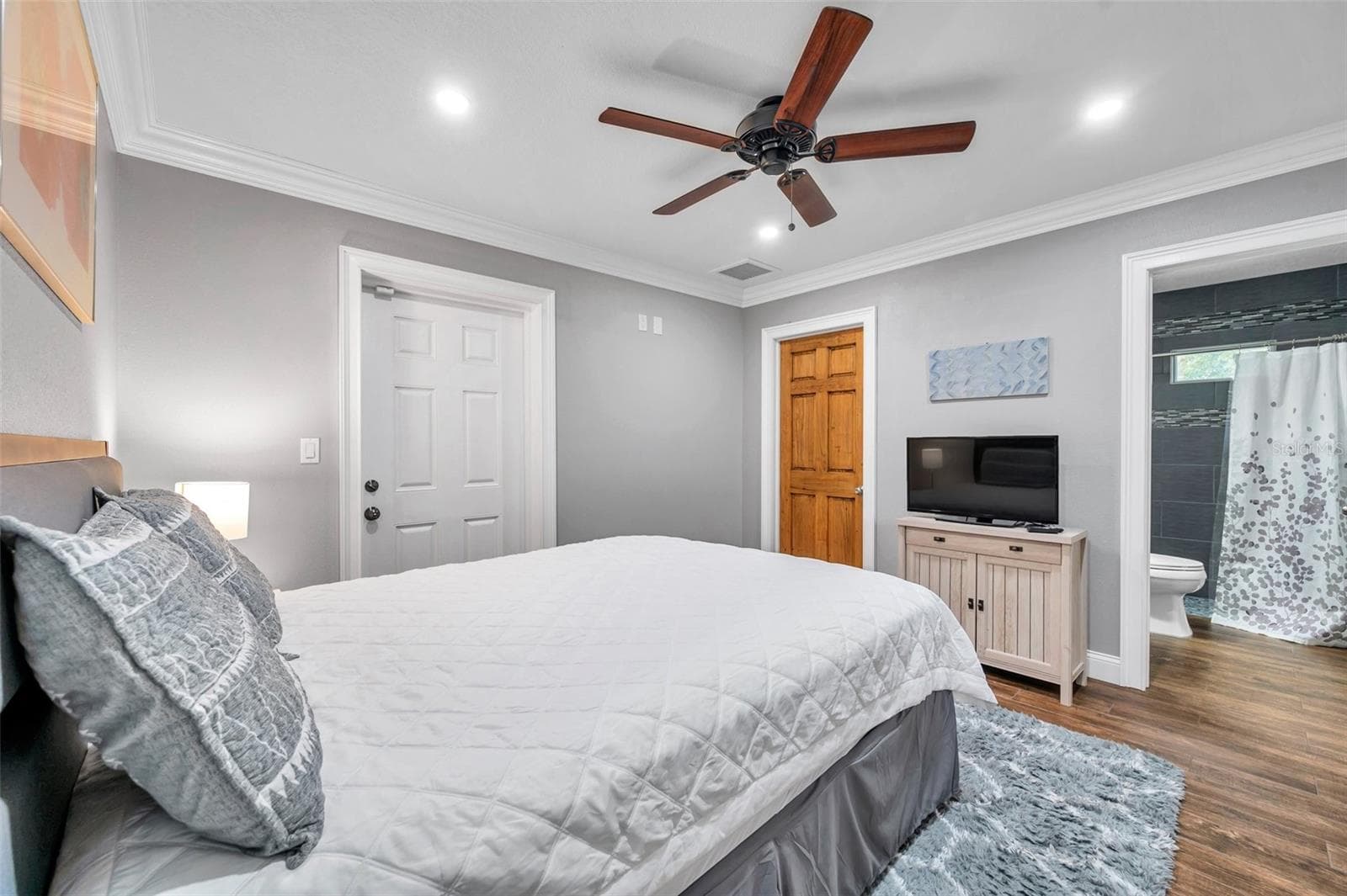 Single Family Residence at 8 CITRUS DR, PALM HARBOR, photo 60 of 95