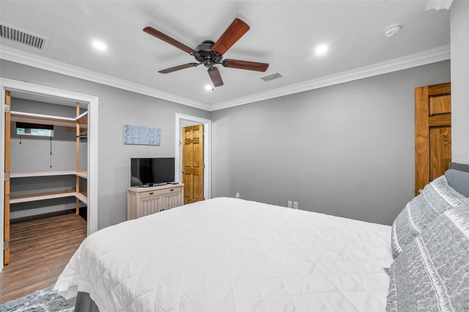 Single Family Residence at 8 CITRUS DR, PALM HARBOR, photo 61 of 95