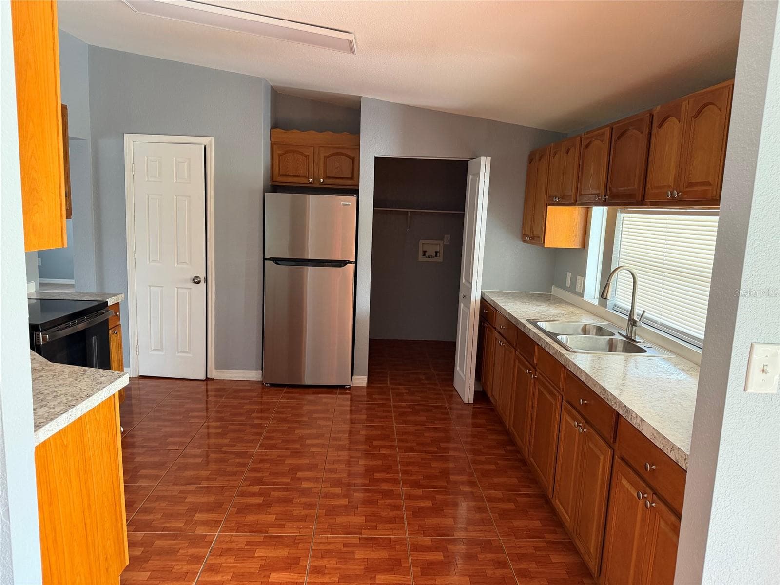 Manufactured Home at 6 SUGAR PINE LOOP, LAKE WALES, photo 7 of 26