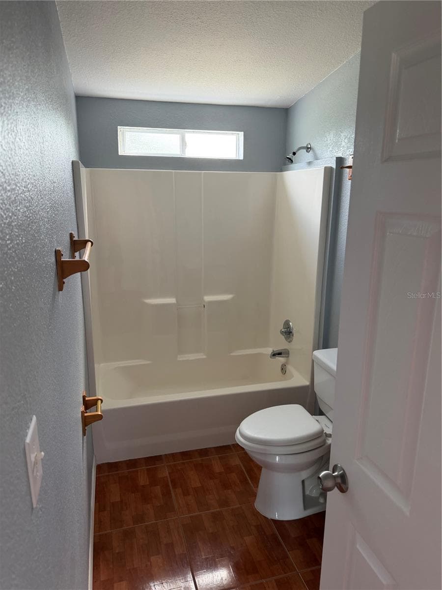 Manufactured Home at 6 SUGAR PINE LOOP, LAKE WALES, photo 21 of 26