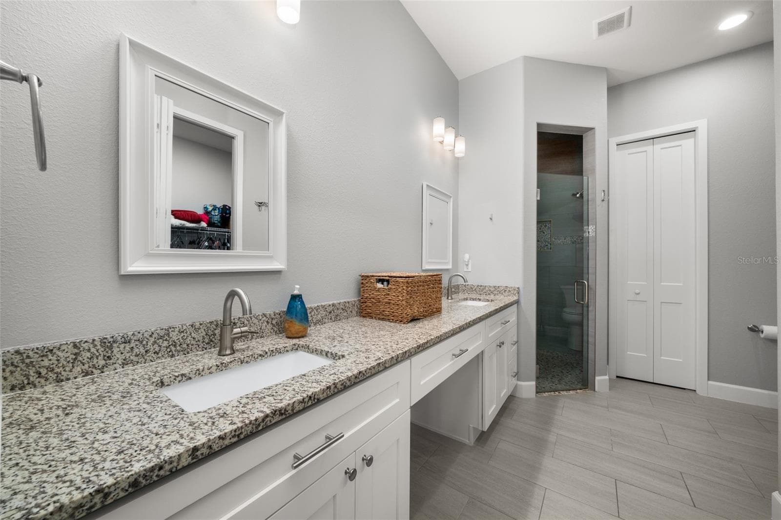 Primary en suite bathroom - 3082 KAPALUA CT, SEBRING